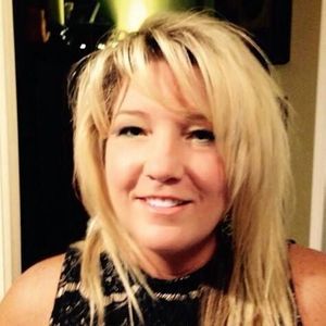 Meet your Posher, Debbie