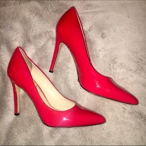 Vince Camuto pointed toe heels