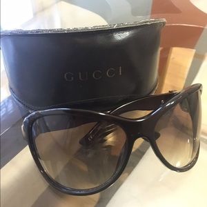 Authentic Gucci sunnies