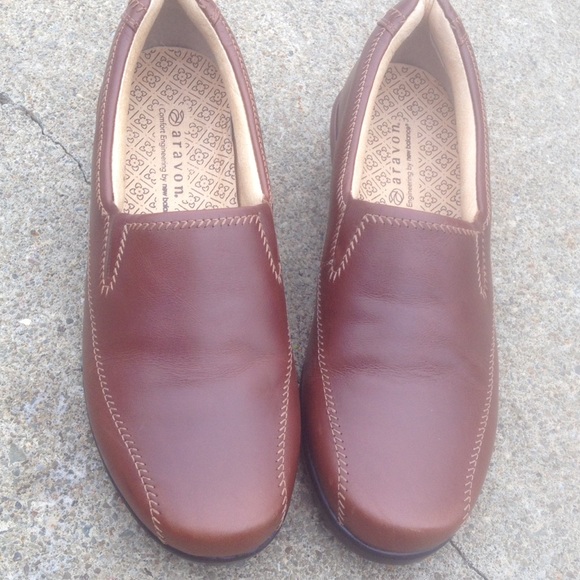Women's Avaron Brown Leather Shoes Size 7B
New!