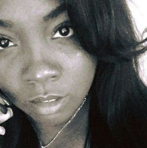 Meet your Posher, Dominique