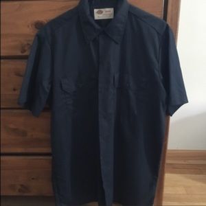 Dickies men's button down navy blue top.