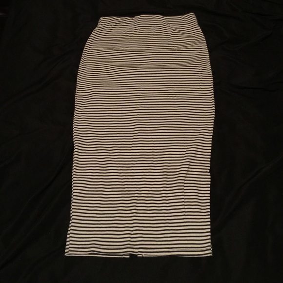 Pencil skirt ✏️💞