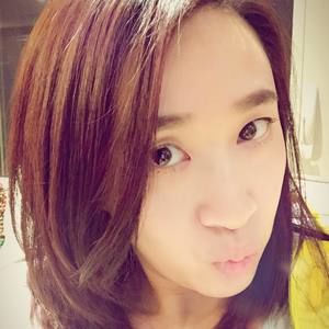 Meet your Posher, Yue