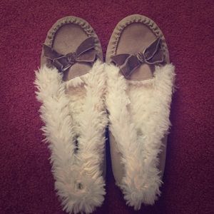 COMFY slipper mocassins!