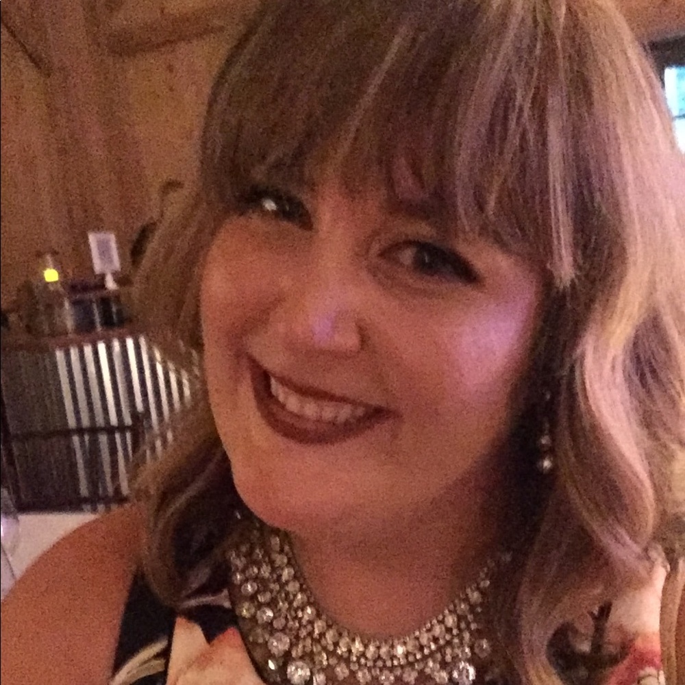 Meet your Posher, Ashley
