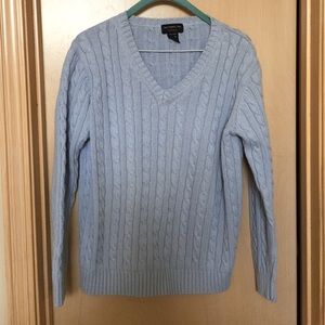 V neck sweater