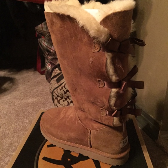 UGGS