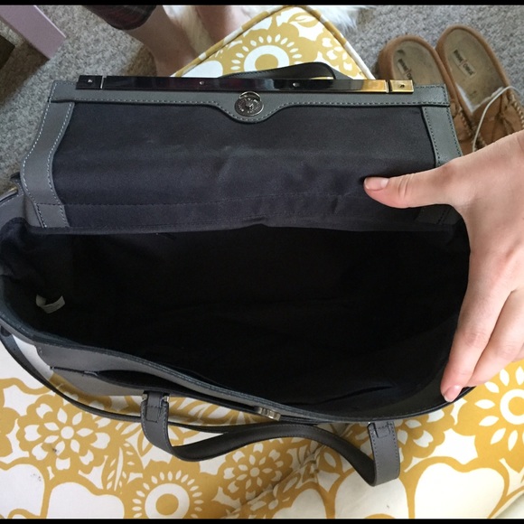 Christian Siriano New York Inez Satchel - Picture 3 of 4