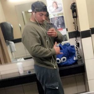 Meet your Posher, Travis