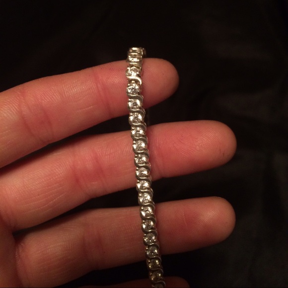 CZ tennis bracelet - Picture 4 of 4