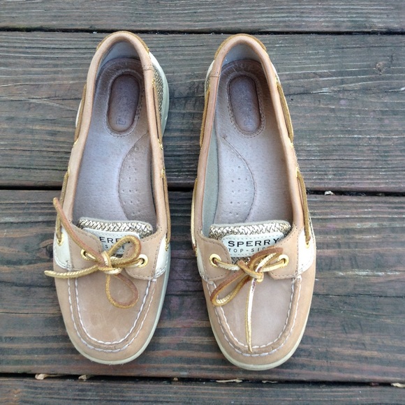 Women's size 7 gold Sperrys