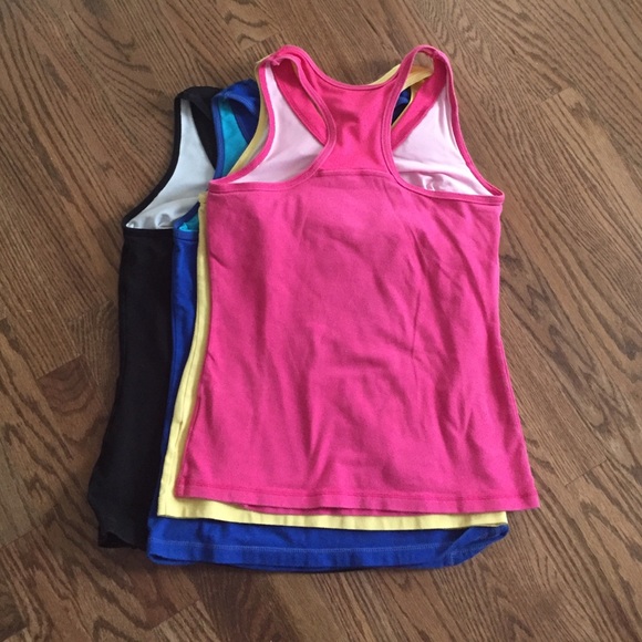 4 Danskin Now Workout Tanks - Picture 2 of 2