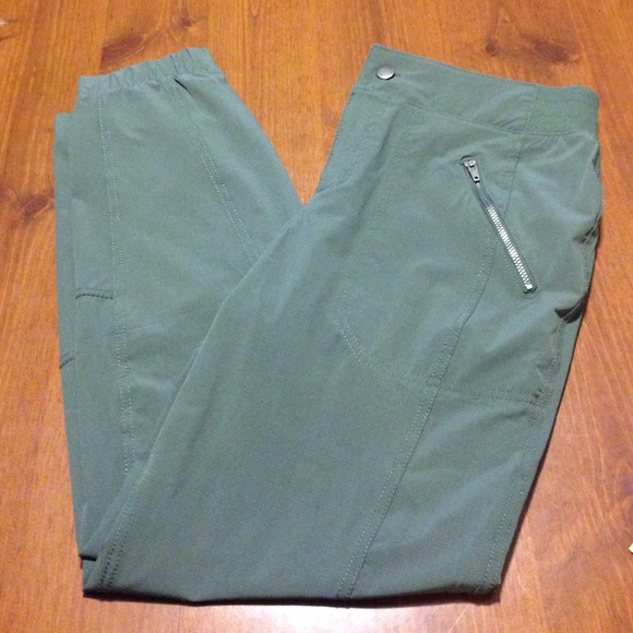 Medium green joggers