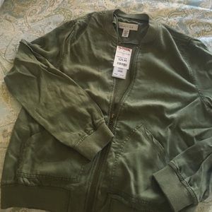 Kenneth Cole reaction lightweight bomber jacket