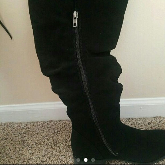 Over the knee high boots - Picture 3 of 4