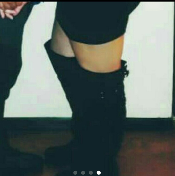 Over the knee high boots - Picture 4 of 4