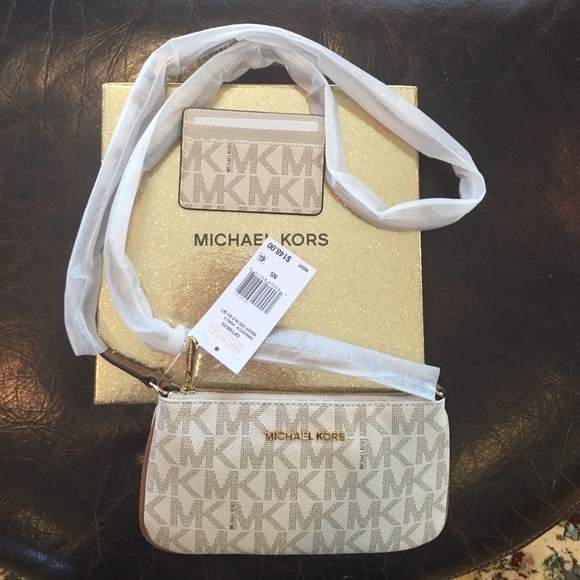 Michael Kors Handbags - Michael Kors Crossbody and Card Holder. ✨REDUCED ✨