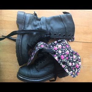 Dr Martens Triumph 1914 boots