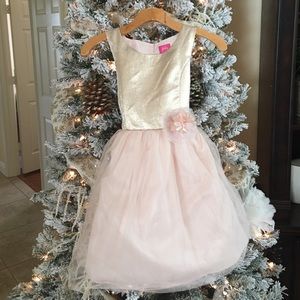 Girls Formal Party Dress!