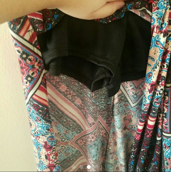 New Slit Maxi Skirt with shorts (M) - Picture 3 of 4