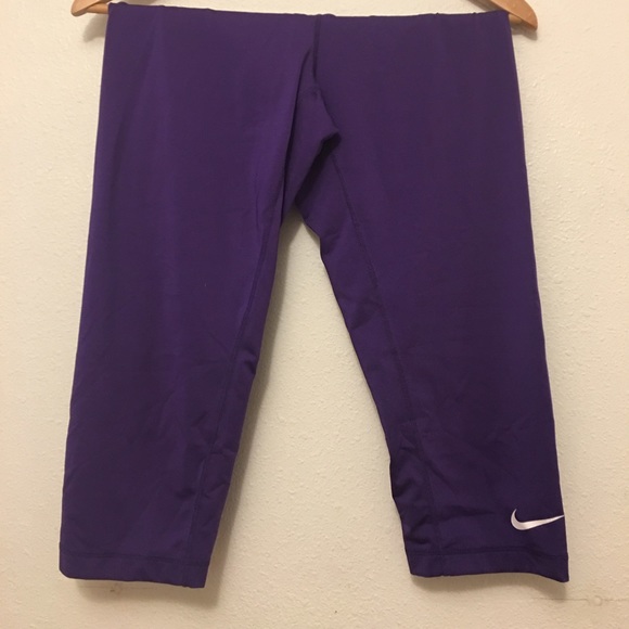 Nike Pro Dri-Fit Capri Pants
