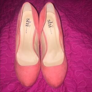 Shi by Journeys heels size 7.5