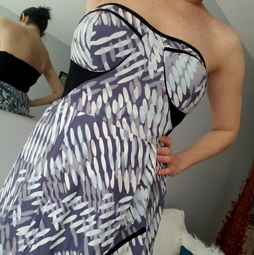 Hype/Anthropologie Strapless Dress Size 4 Faux Wrap - Picture 4 of 4