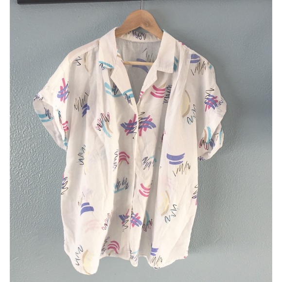 80s // Abstract White Button Up