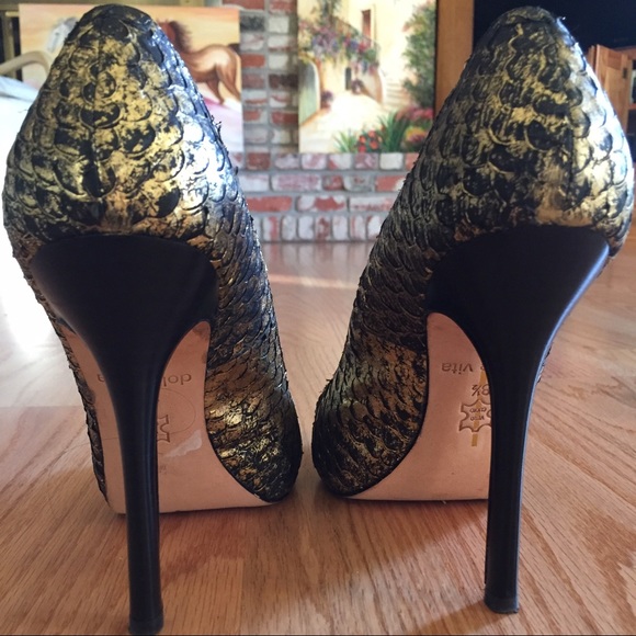 Dolce Vita Gold Scaled Leather Heels - Picture 4 of 4