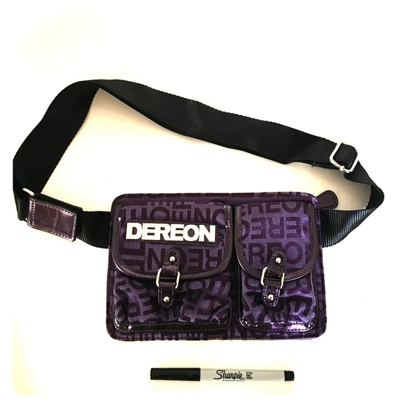 DEREON purple monogrammed fanny pack