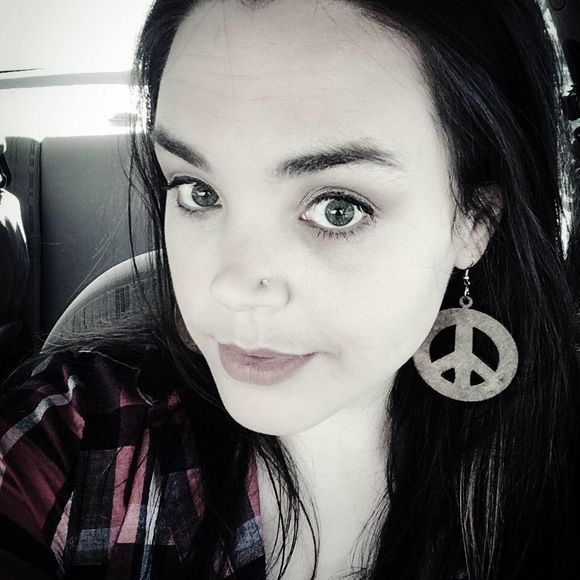 Meet your Posher, Lacey