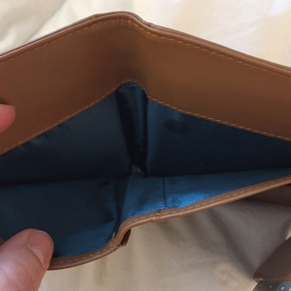 Brown leather wallet - Picture 4 of 4