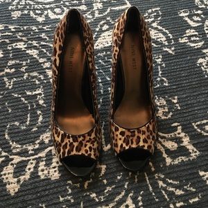 Nine West cheetah print heel size 8