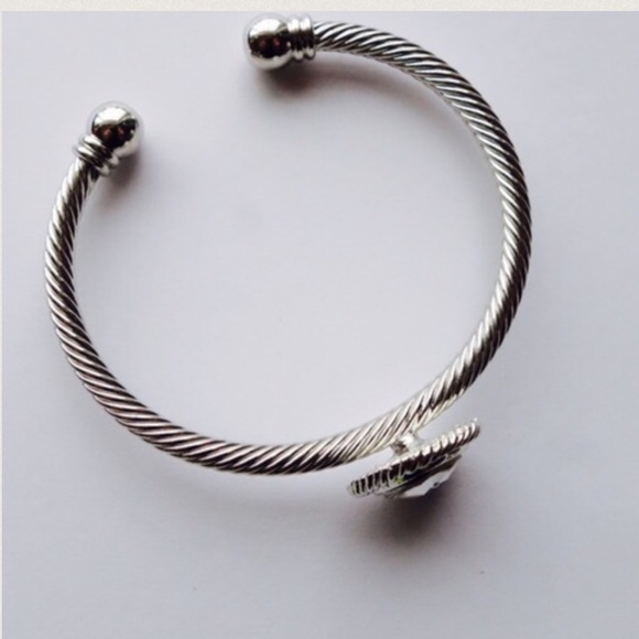 T&J Crystal Cable Cuff - Picture 3 of 3