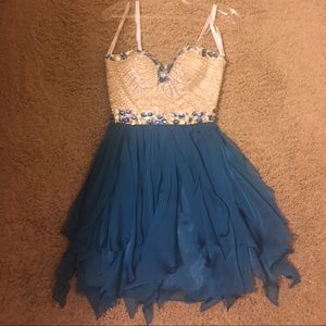 Formal/ homecoming dress