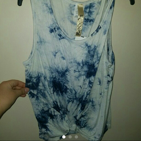 NWT Tye Dye Crop Top (Bundle to save on ship) - Picture 1 of 3