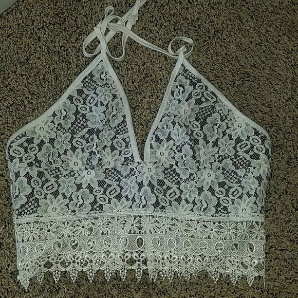 New Crotchet Detailing Halter Crop Top - Picture 1 of 3