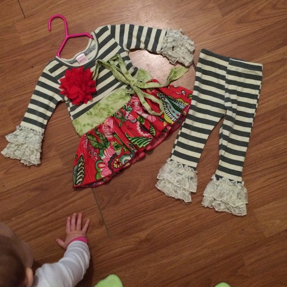 Giggle moon outfit. 9M