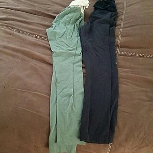 2 size small maternity leggings