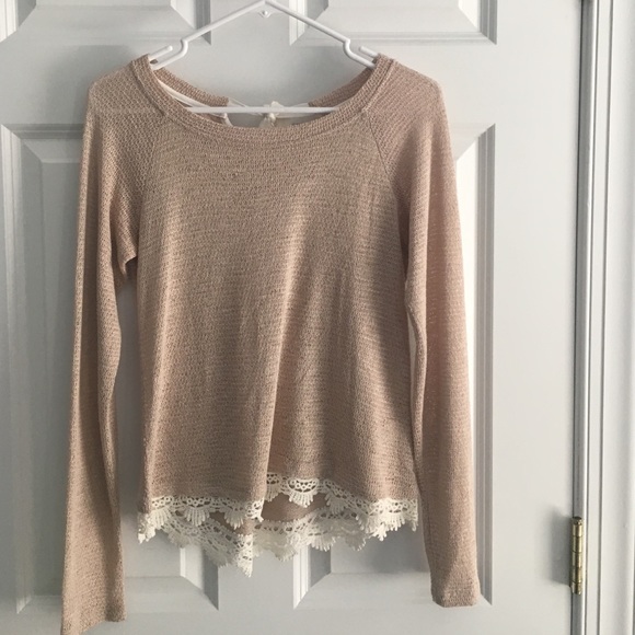 Long sleeve lace top