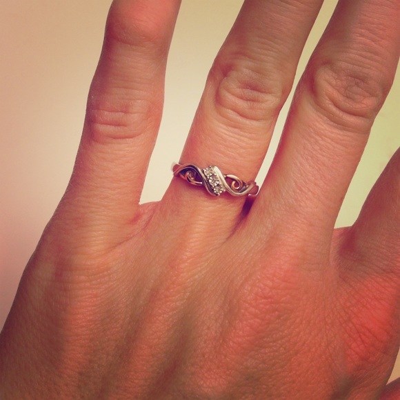 Two-toned Ring with accent diamonds