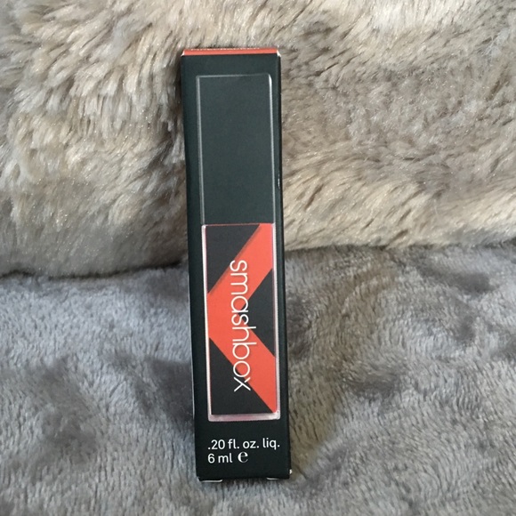 Be Legendary Long-Wear Lip Lacquer