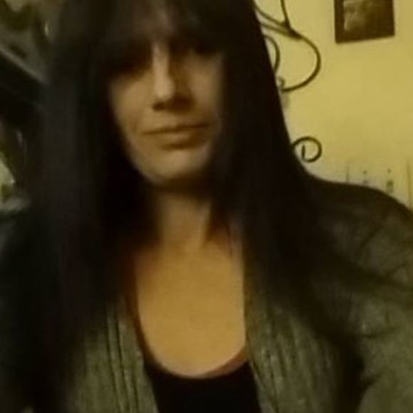 Meet your Posher, Terrie - Picture 1 of 1