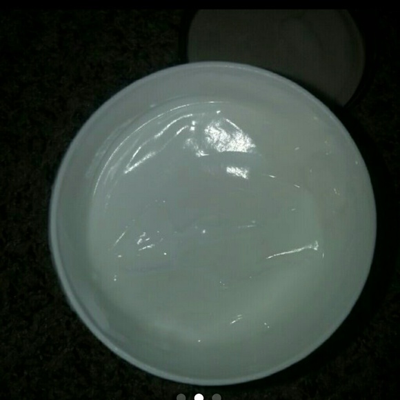 NEW Coconut Oil Deep Repair Hair Masque - Picture 2 of 3