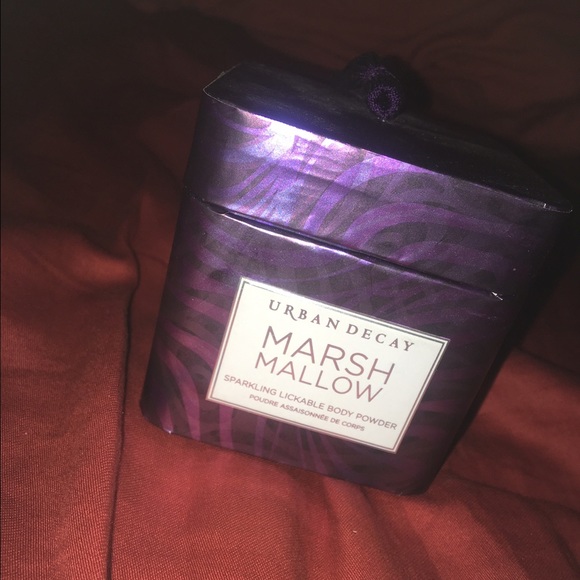 Urban Decay Marshmellow body powder