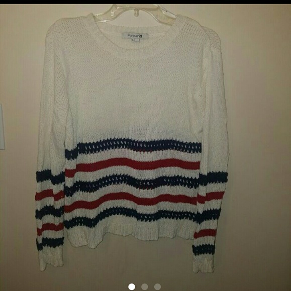 FOREVER 21 Sweater - Picture 1 of 3