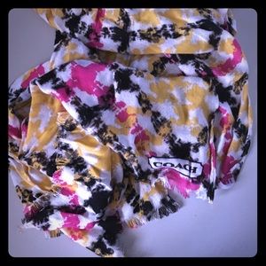 Coach scarf never worn