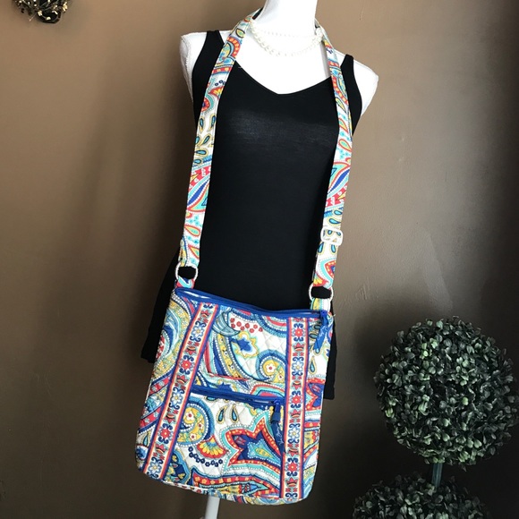 Vera Bradley Handbags - SALE❗️Vera Bradley Marina Paisley Bundle! ❤