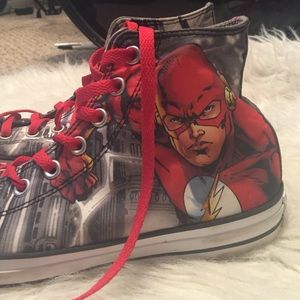 ✨LOWEST PRICE✨ The Flash Coverse Hi-Tops